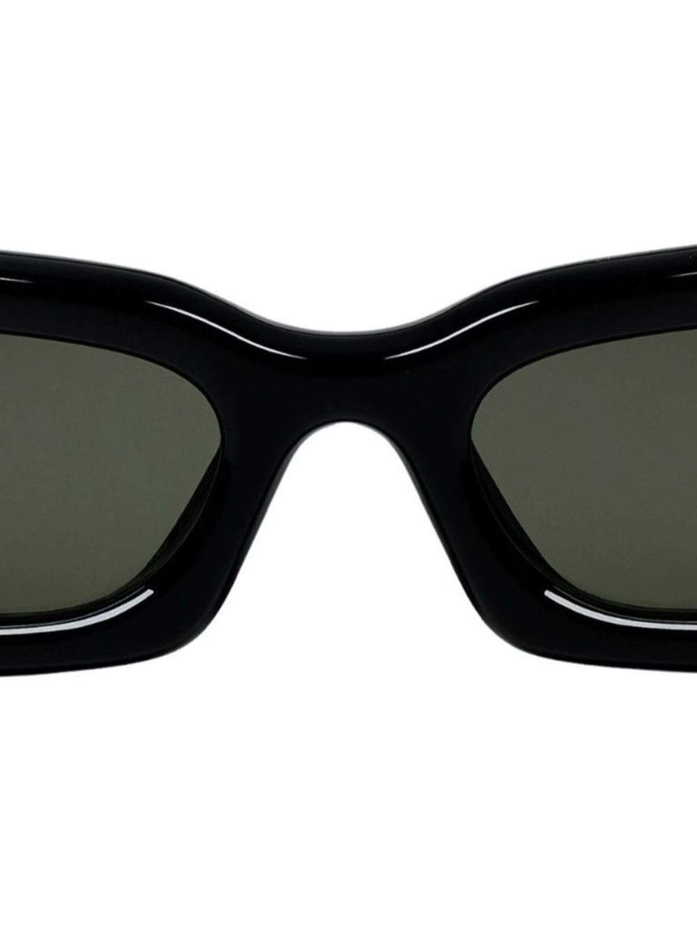Gucci Women's cat eyes lSunglasses.